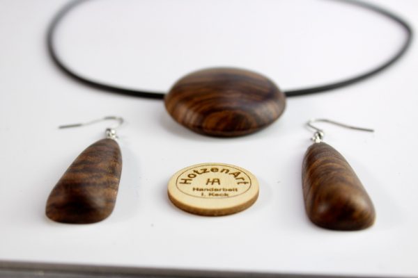 Schmuck-Set aus Nussbaumholz, Halskette und Tropfen-Ohrhänger (Kopie)