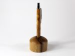 Eleganter Stifthalter aus Nussbaumholz von HotzenArt