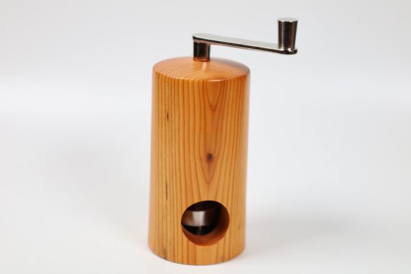 Exklusive Muskatmühle aus Eibenholz