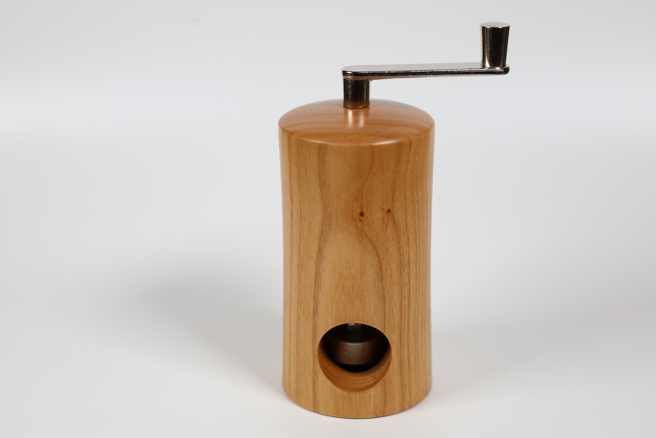 Muskatmühle Kirsche modern 12cm - 1 Exklusive Muskatmühle aus Kirschbaumholz mit Schweizer Mahlwerk