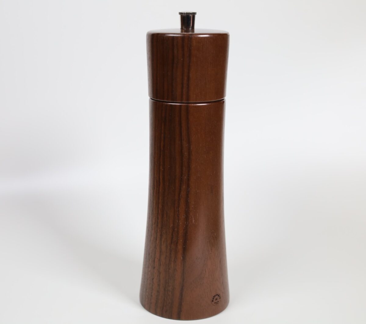 Gewürzmühle Nussbaum tailliert 20cm – Bild 2