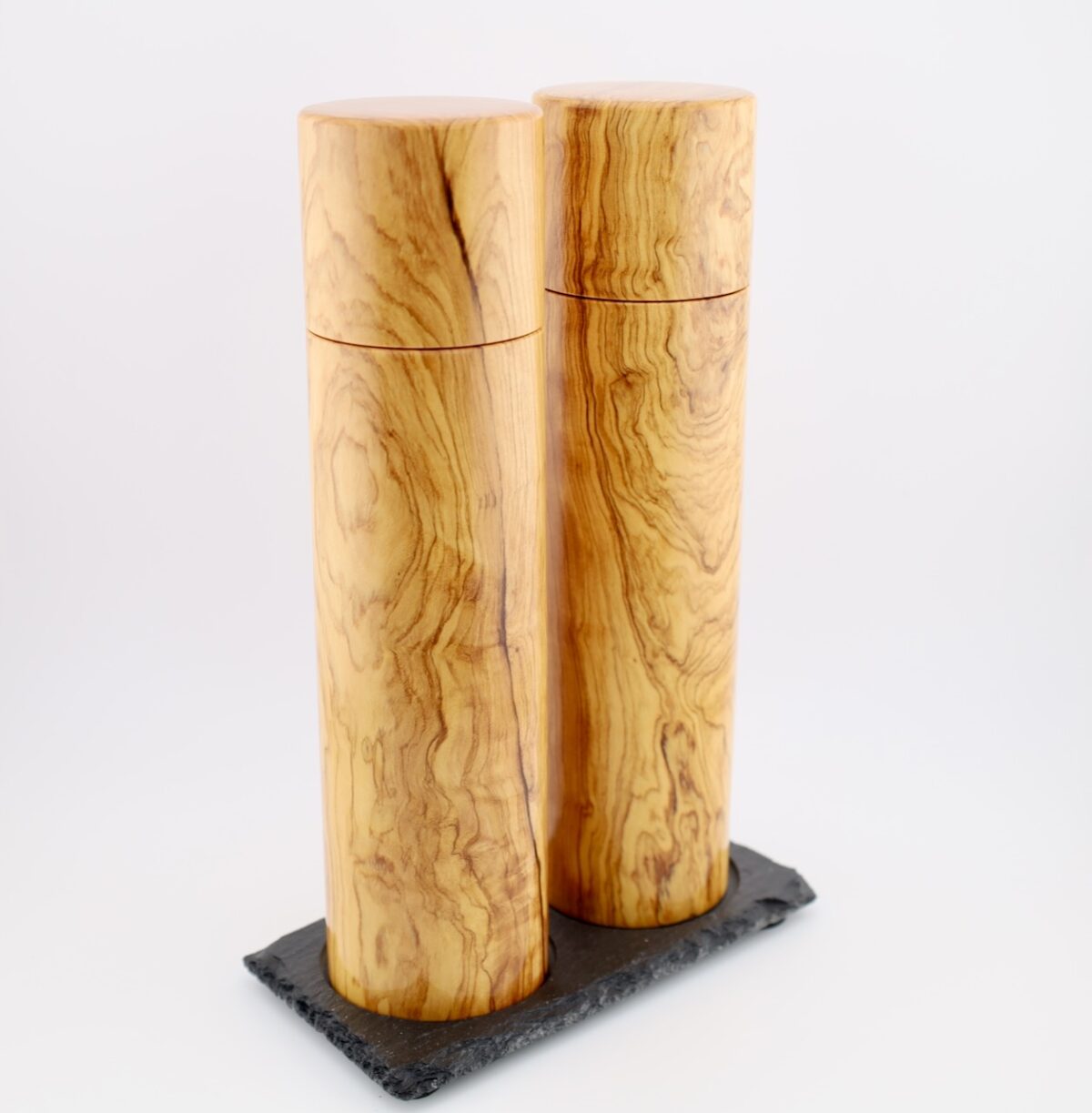 Exklusives Mühlenset Pfeffermühle und Salzmühle aus Olivenholz mit Schweizer Edelstahlmahlwerk