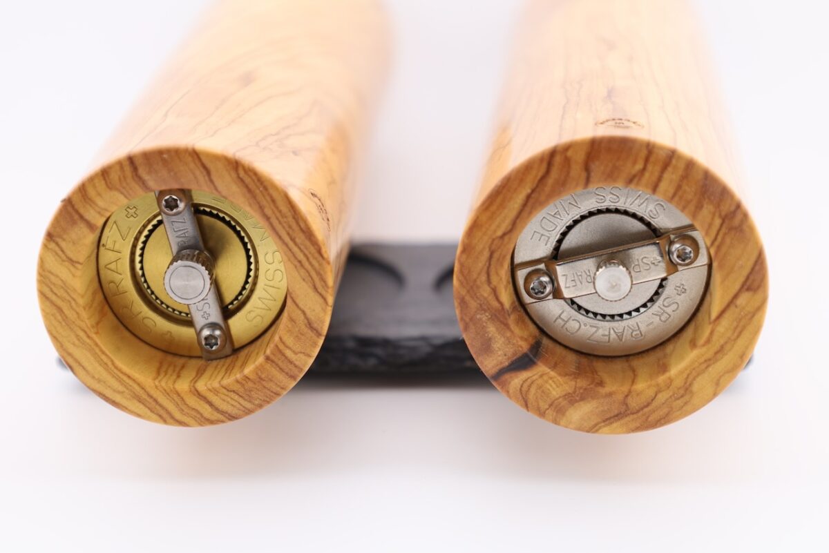 Exklusives Mühlenset Pfeffermühle und Salzmühle aus Olivenholz mit Schweizer Edelstahlmahlwerk