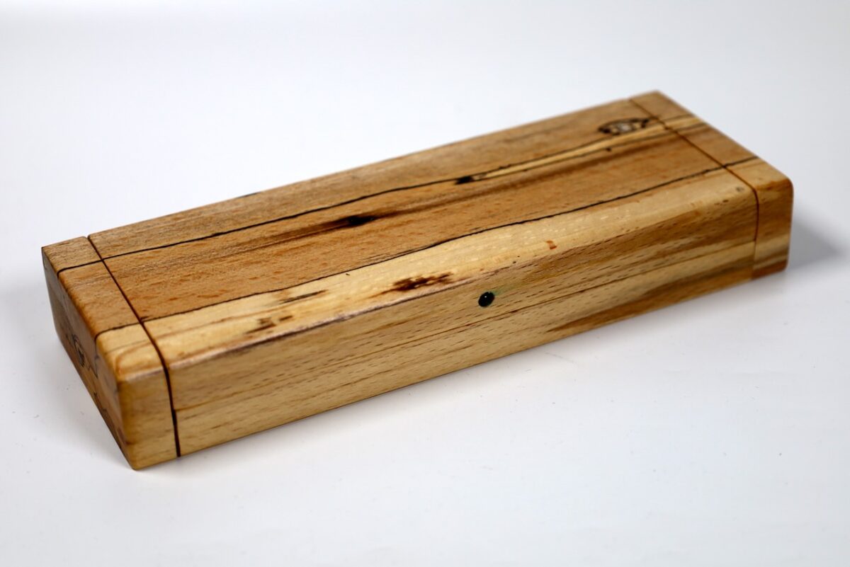 Exklusives Stiftetui aus gestockter Buche