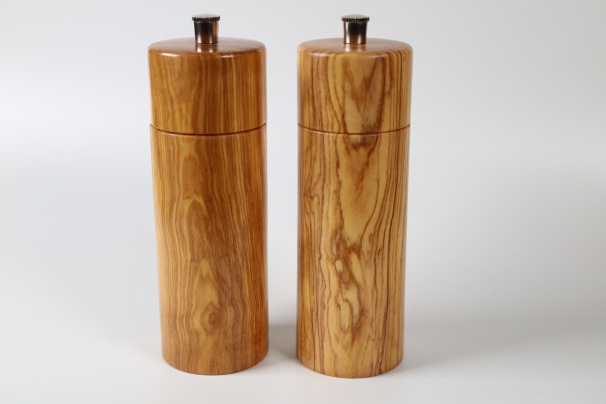 Exklusives Gewürzmühlenset aus Olivenholz