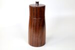 Plastikfreie Gewürzmühle aus Nussbaumholz