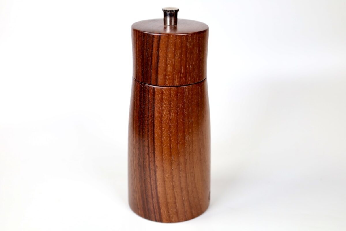 Gewürzmühle Nussbaum tailliert 14cm – Bild 3