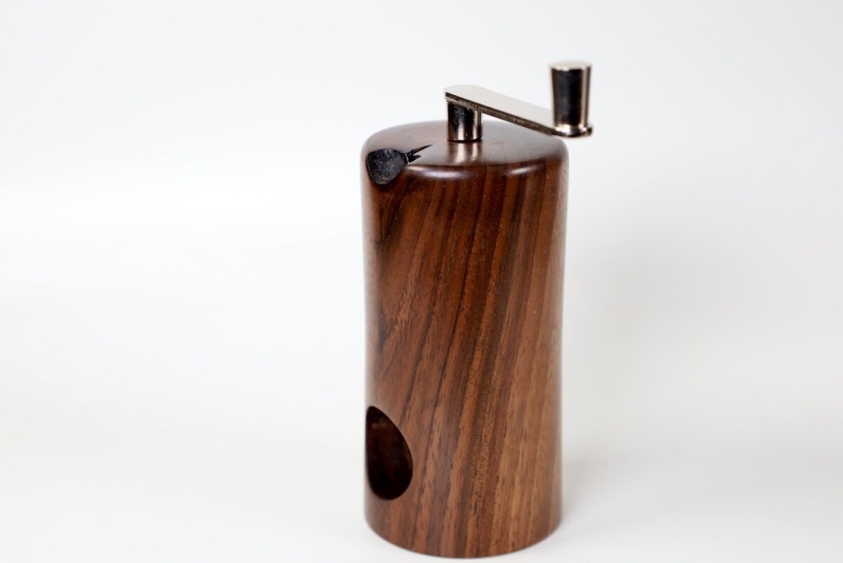 Muskatmühle Nussbaum  rustikal 12cm – Bild 2