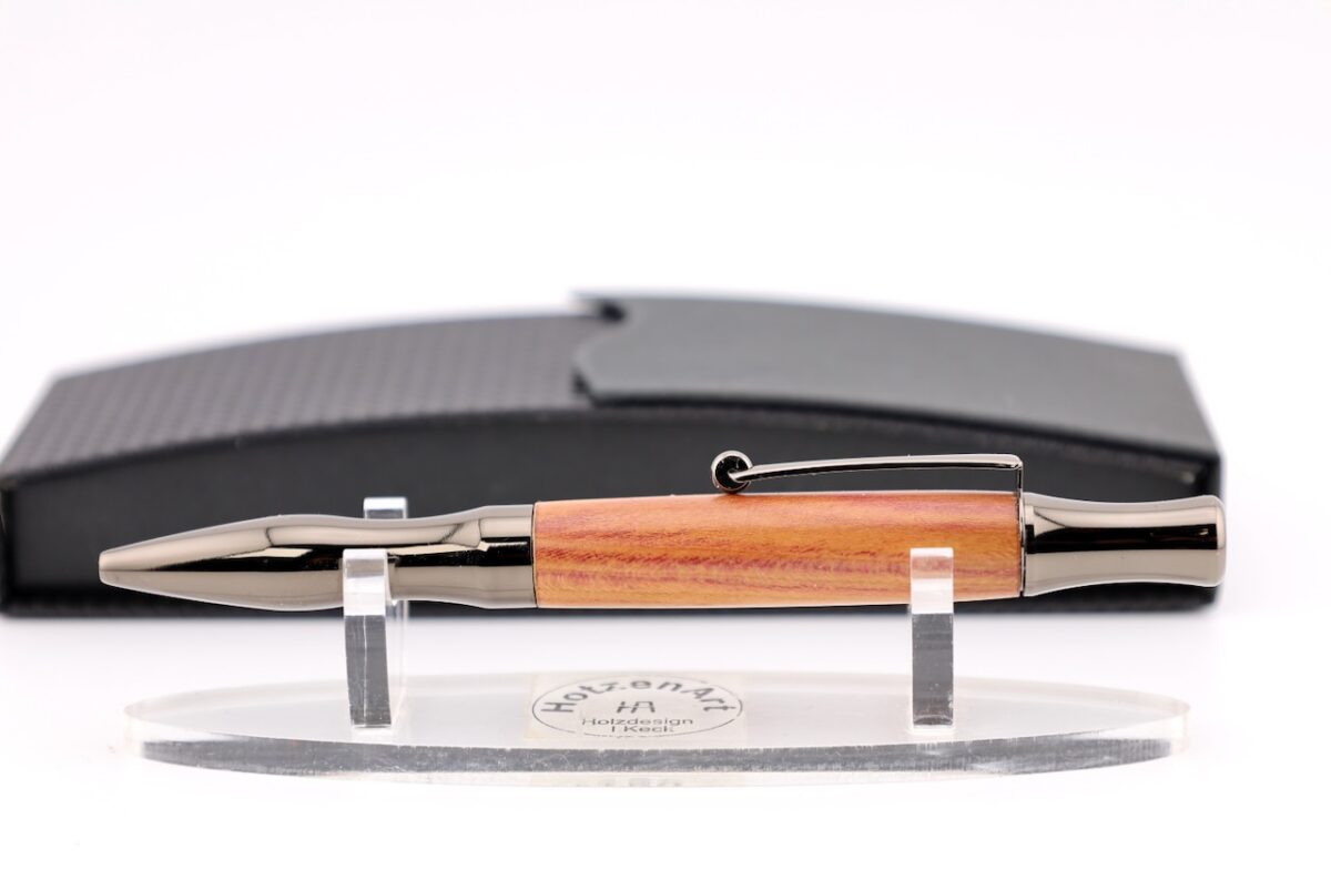 Ergonomischer Kugelschreiber aus Zwetschgenholz