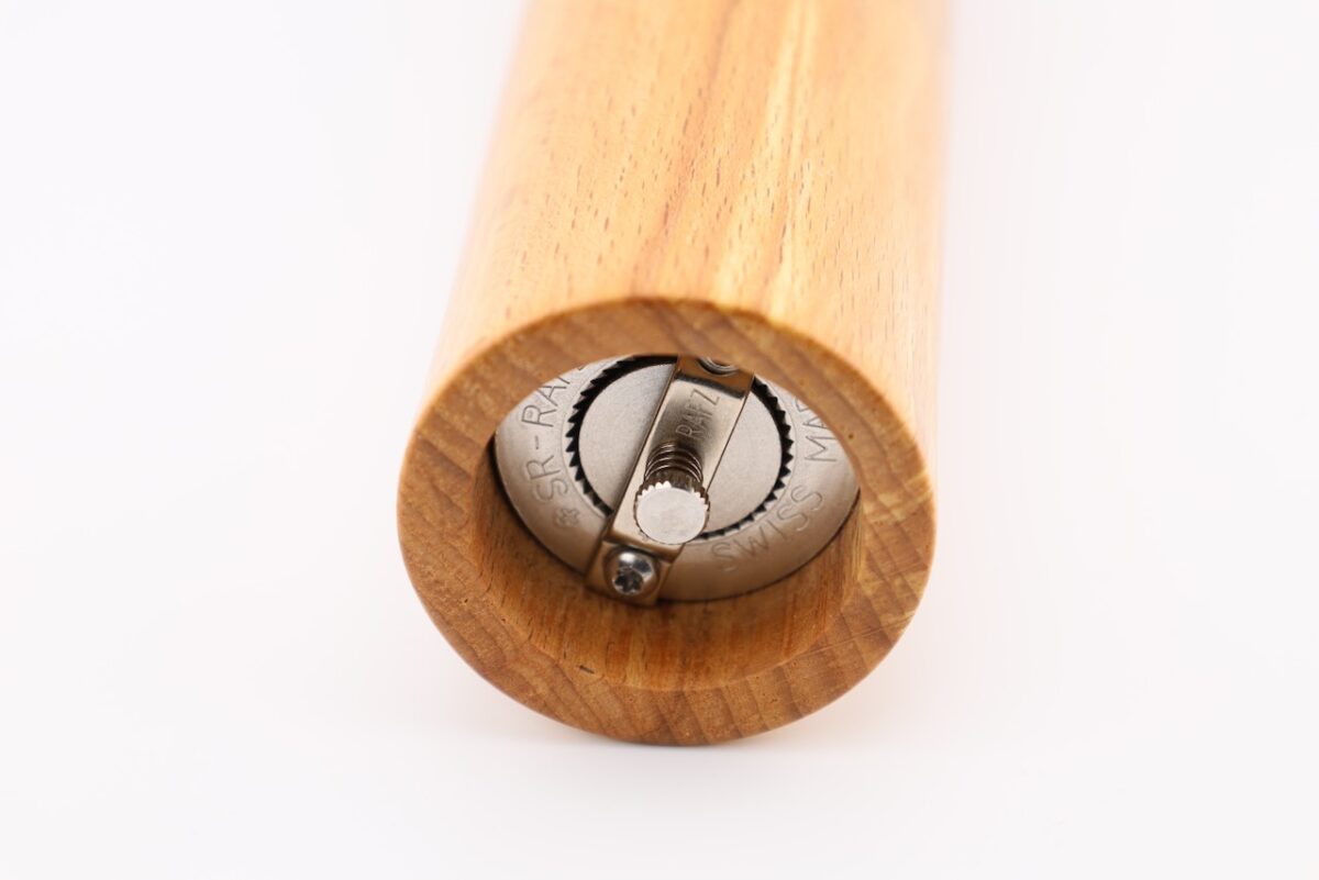 Handgemachte Gewürzmühle aus Kernbuche – 20 cm, mit Strässler Mahlwerk – Bild 2