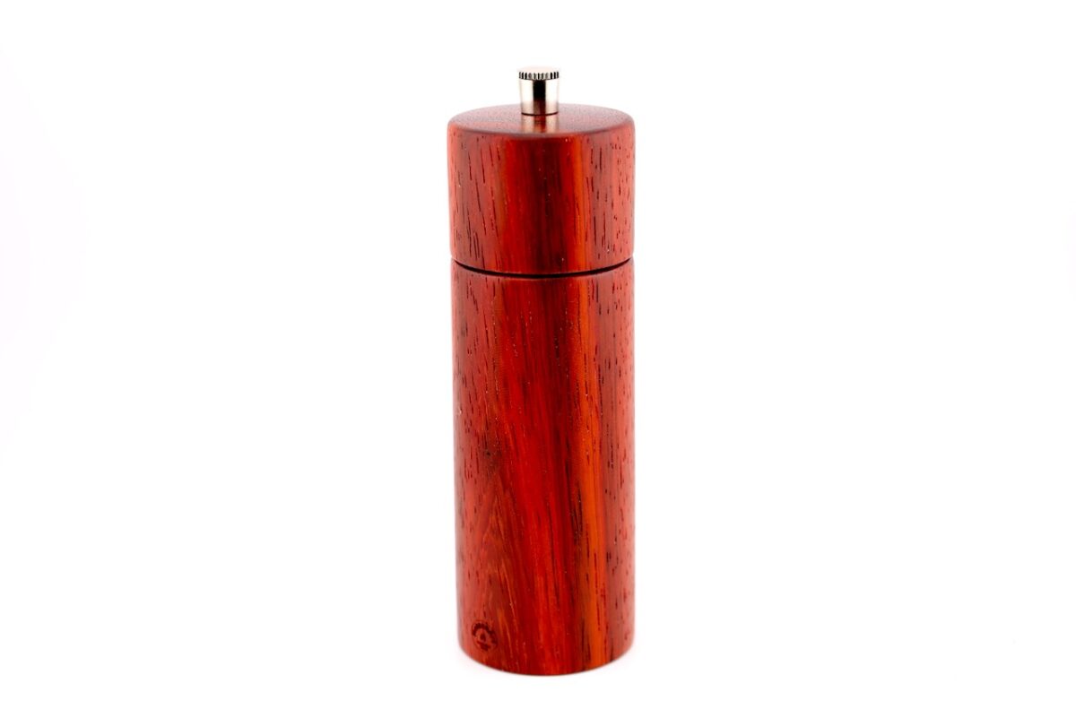 Gewürzmühle aus Padouk – modern, 14 cm, handgefertigt – Bild 4