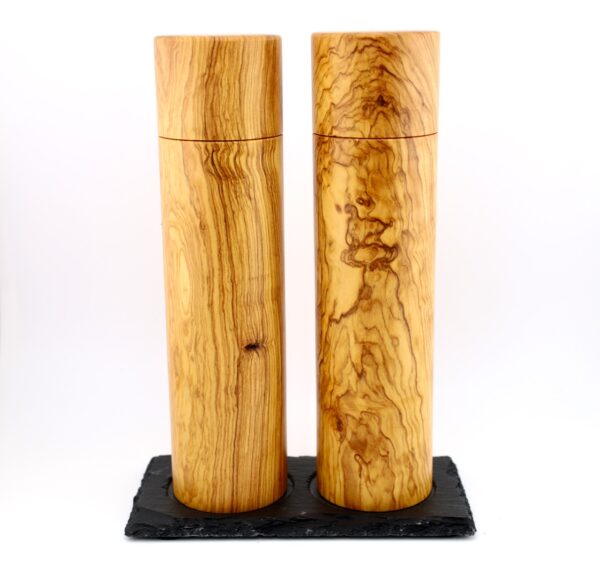 Hochwertiges Gewürzmühlenset aus Olivenholz mit Schweizer Edelstahlmahlwerken