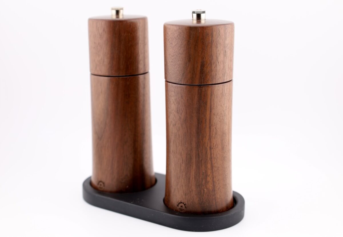 Gewürzmühlenset mit Edelstahlmahlwerken aus Nussbaumholz
