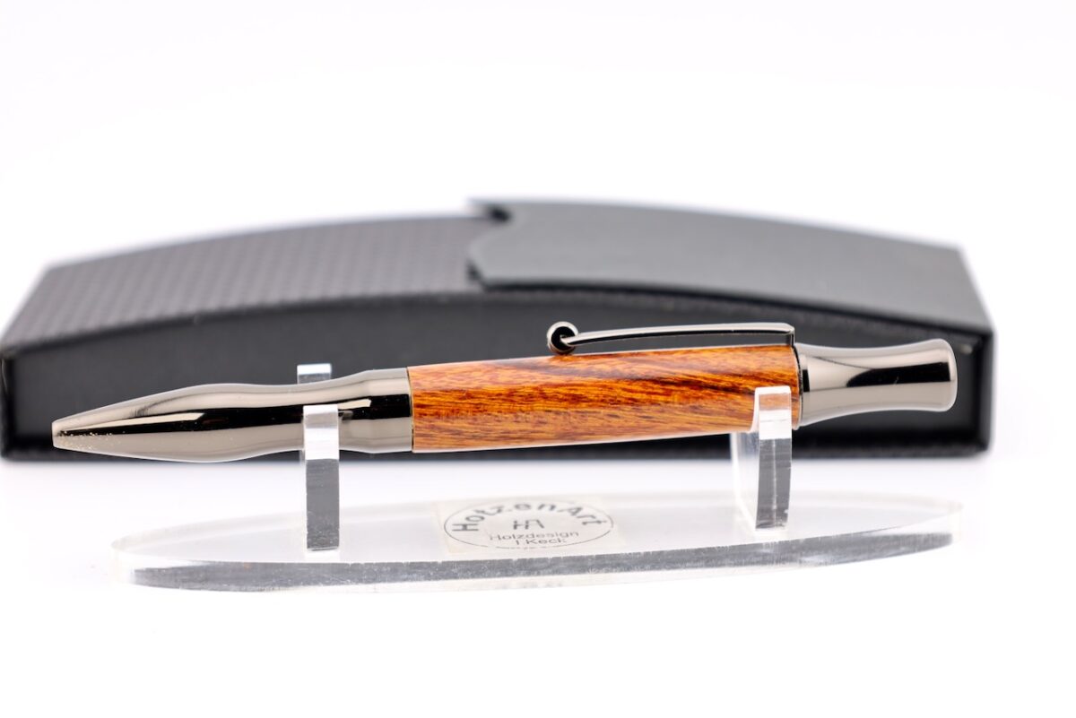 Ergonimischer Drehkugelschreiber aus Wüsteneisenholz und Metall