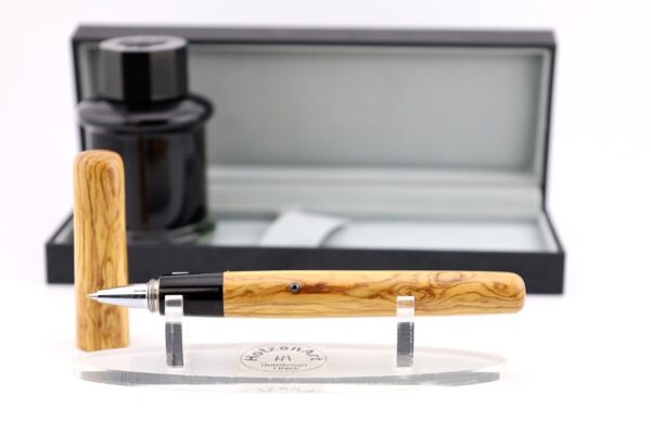 Luxus Patronenroller aus Olivenholz mit Schraubkappe